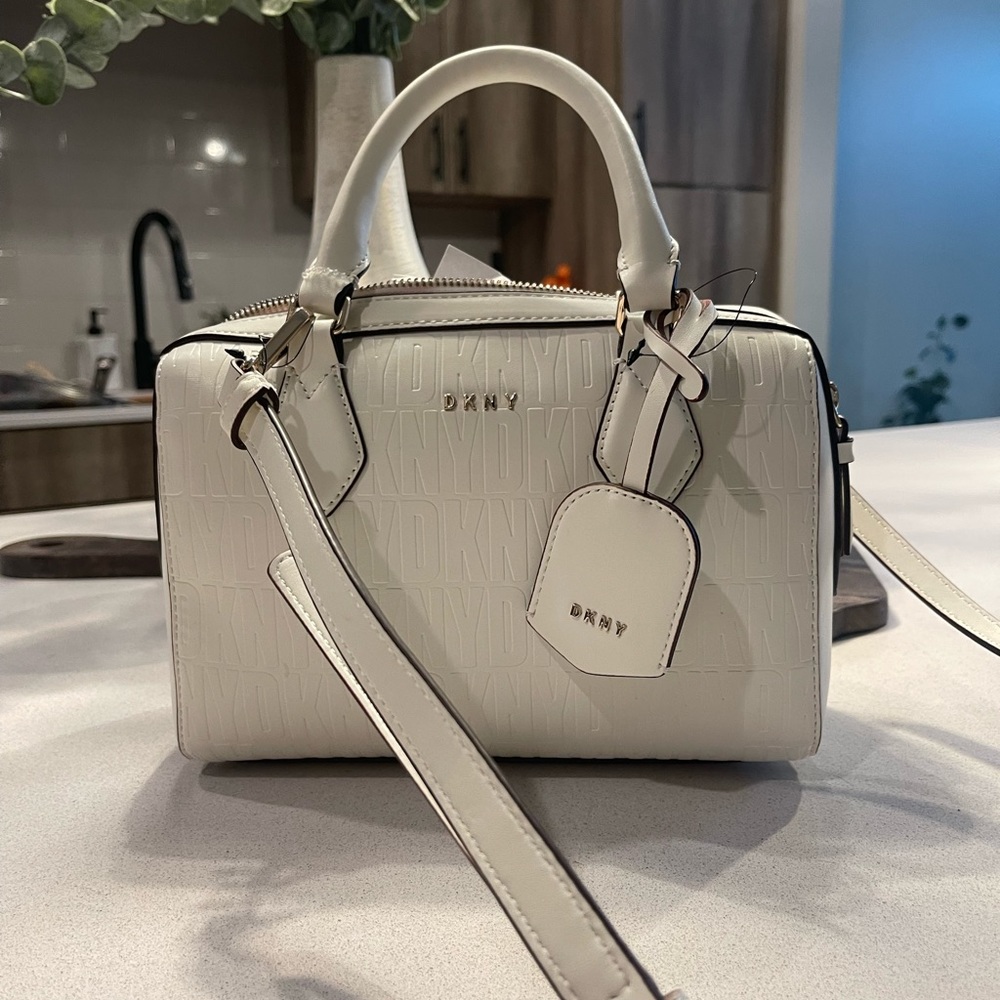 NWT DKNY crossbody (ivory)